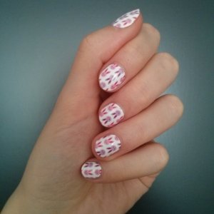Nyuszikás körömmatrica 1 hét viselés után